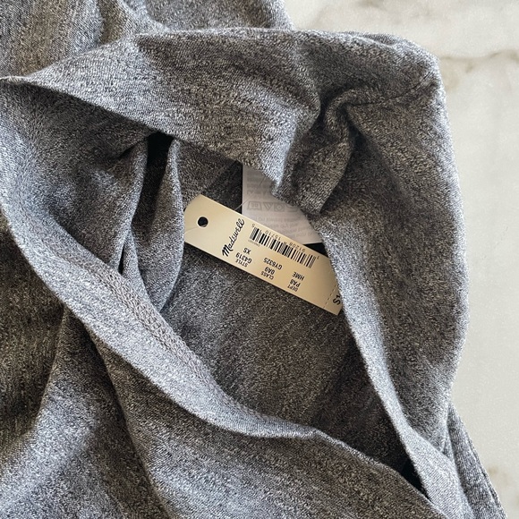 Madewell Cotton V-Neck Pocket Tank - Picture 4 of 4